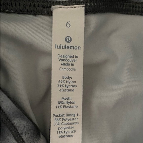 Lululemon leggings, size 6, light wear - Picture 2 of 4